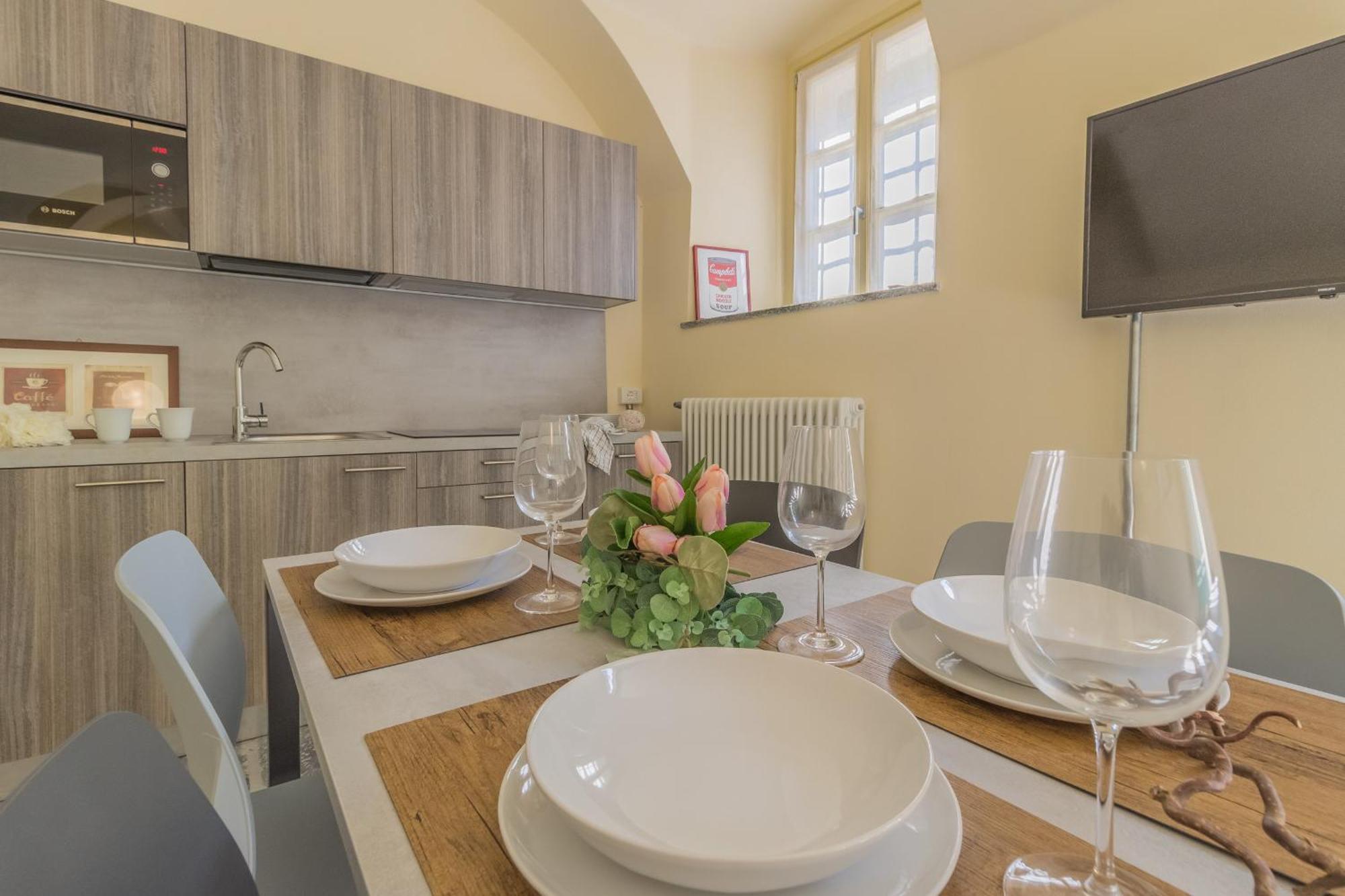 Tiny Duke Apartment Варена Екстериор снимка
