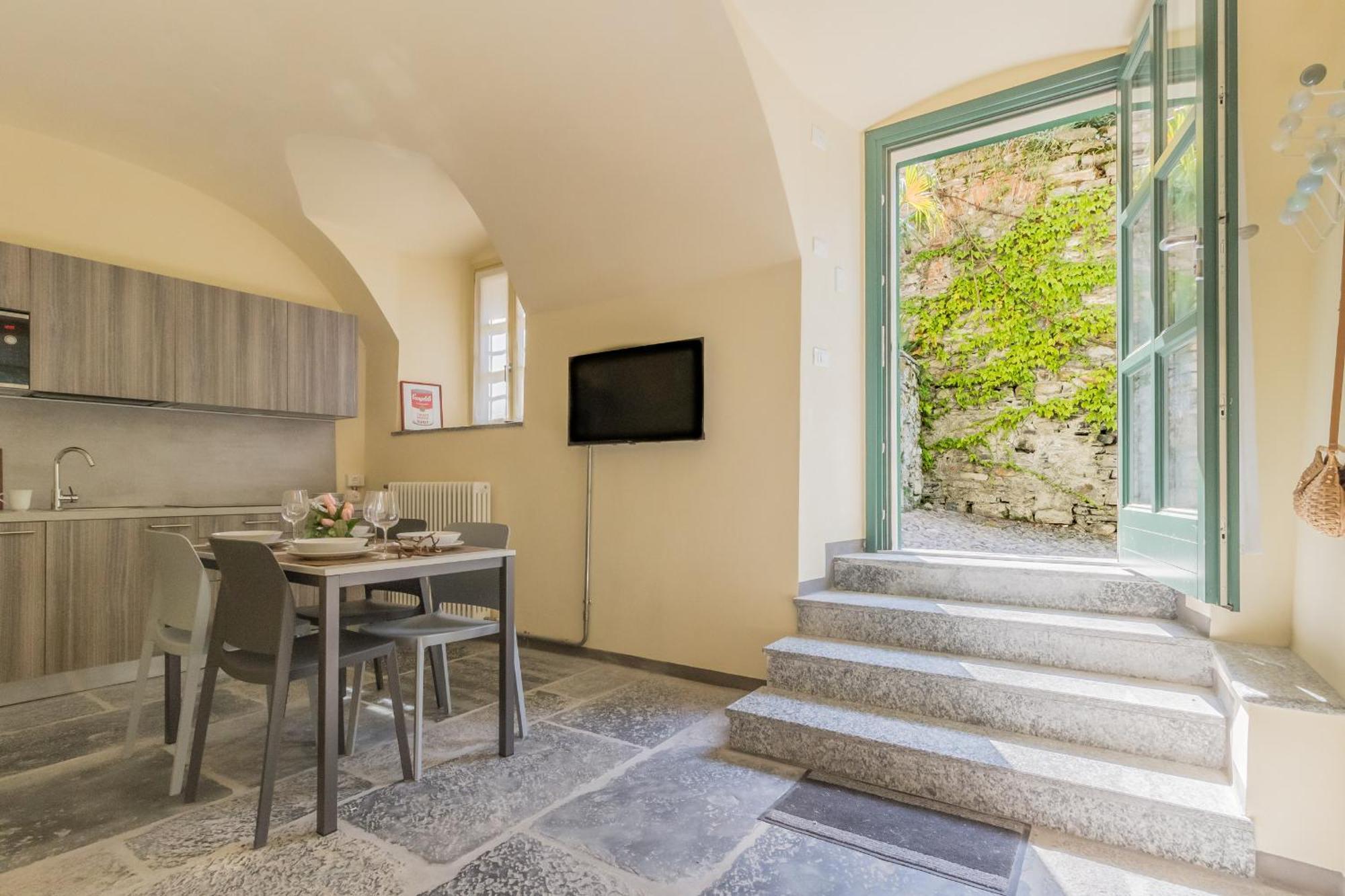 Tiny Duke Apartment Варена Екстериор снимка